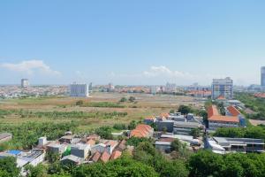 Minimalist Studio Apartment at Taman Melati By Travelio