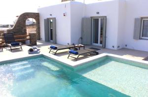 Villa Ortus White Cycladic Lux with Private Pool 3bed & 3bath! Myconos Greece