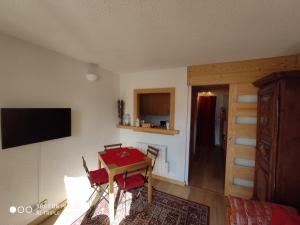 Appartements LES CHATAIGNIERS ROUGES : photos des chambres