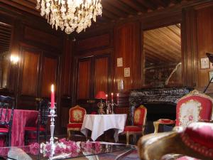 Hotels Hostellerie Du Chateau Les Muids : photos des chambres