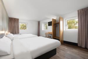 Hotels B&B HOTEL Lyon Centre Monplaisir : Chambre Quadruple