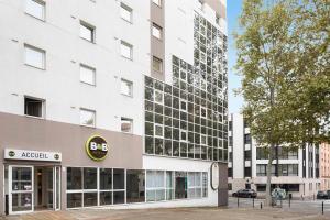 Hotels B&B HOTEL Lyon Centre Monplaisir : photos des chambres