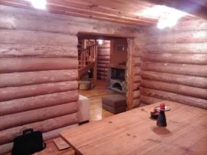 Hundi Holiday House - Zhidilov Bar