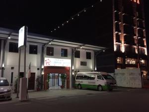 Fairway Hotel