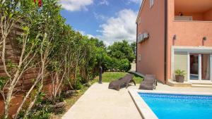 Wonderful villa Katarina with extra heated pool and jacuzzy sea view by WiiBuk