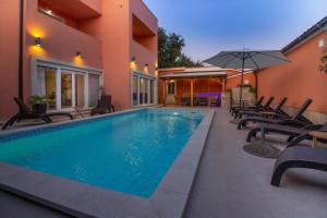 Wonderful villa Katarina with extra heated pool and jacuzzy sea view by WiiBuk