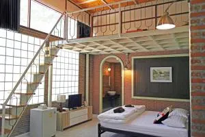 บ้านก้ามปู อุทัยธานี - Ban Khok Mo