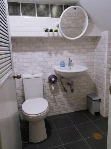 Baan U-Sabai บ้านอยู่สบาย