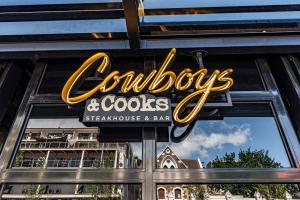 403 The Signature, De Waterkant