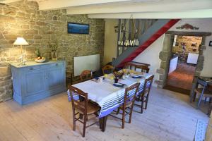 Maisons de vacances Belle maison traditionnelle bretonne : photos des chambres