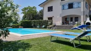 La Casa delle Rondini - 兰波雷基奥