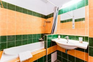 Exclusive Riverside Apartment in the Heart of Prague
