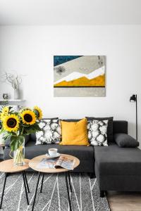 M&R Apartament Airport&Business Premium Komputerowa - underground garage - free WiFi - Netflix - self check-in - 5 min from Chopin Airport - Hotel 4 stelle a Varsavia