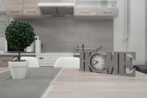 Spacious apartment-600m from the subway