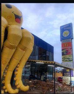 Apto Novo a uma Quadra da Praia