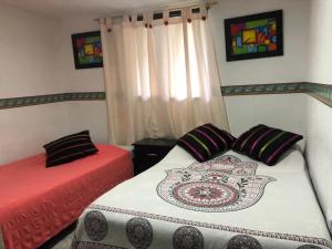 Hostal y Camping Los Girasoles
