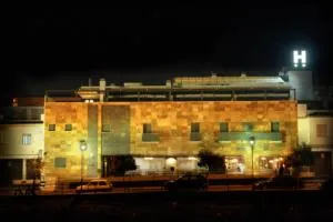 玛卡米酒店 - Adamuz