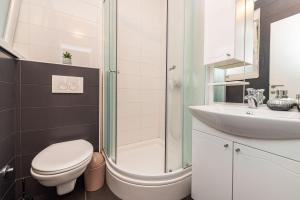 Star 2 modern & centrally ap for 6