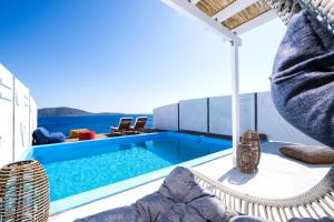 Aelia Collection Suites - Adults Friendly