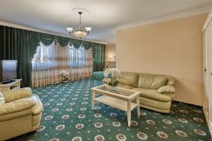 Evergreen apartments hotel