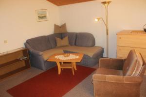 One-Bedroom Apartment with Balcony room in Haus Bergblick