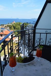 Lazaridis Luxury Studios & Apartments