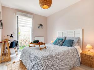 Apartment Les Terrasses de la Plage-2 by Interhome