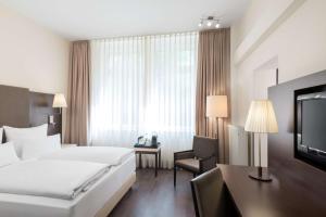 Standard Double or Twin Room room in NH Frankfurt Villa