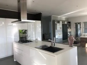 Casa Carla La Suite, con vista del verde dei Colli Bolognesi - 萨索马可尼