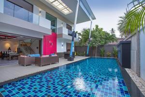 Chic Villa Kloua with Private Pool, 3BR, Close to BCIS