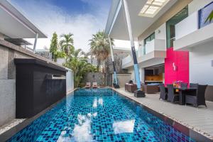 Chic Villa Kloua with Private Pool, 3BR, Close to BCIS