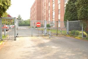 Appartements Residence Laennec Tout Confort LOOS les LILLE - Proche CHR et Fac Medecine - Menage et linge en option : photos des chambres