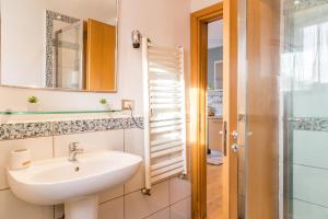 Nostalgia Central Studio II