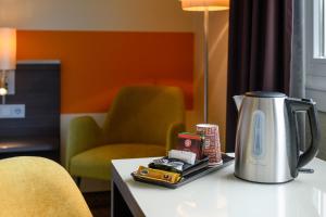 Standard Double Room room in Mercure Hotel Köln West