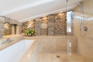 Pantheonview - Luxury Suites