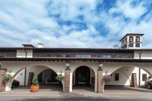 Europa Gatwick Hotel