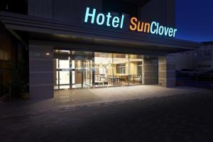 Hotel Sun Clover Koshigaya Station - Vacation STAY 55386