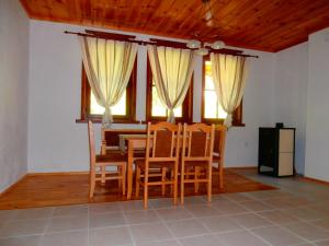 Hotel Mitnitsa and TKZS Biliantsi