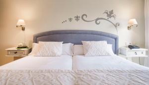 Apartments Galeon Suites