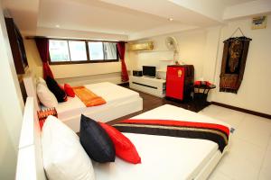 Sky Silk Decoration House