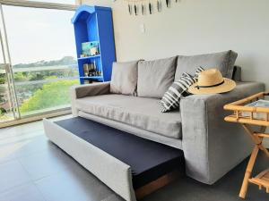 CASA AZUL Primera linea mar I Playa Mansa Parada 10 Edificio Isla de Gorriti