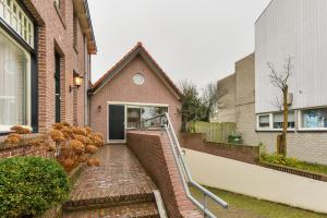 Luxury Garden View Apartment