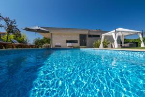 Villa Viviana Fažana Valbandon Heated pool 