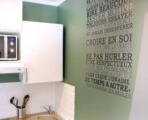 Appartements LE REFUGE avec terrasse et jardin, en plein centre-ville, gare 5 minutes a pieds : photos des chambres