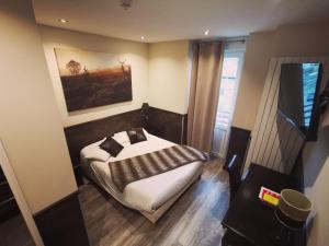 Hotels Logis Hotel Des Bains : photos des chambres