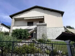 Appartamento Sari - Capiago Intimiano