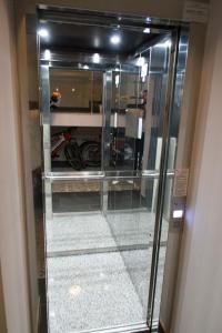 Airport Residence - Apartment across from Otopeni Airport