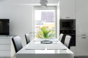 Airport Residence - Apartment across from Otopeni Airport