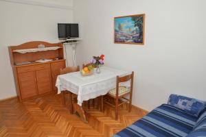 Apartments Sestan