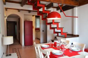 La "Casetta Rossa del Borgo" Tropea